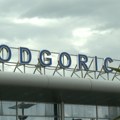 Haos na Aerodromu u Podgorici Mrtvi pijani napali policiju, uznemiravali i putnike