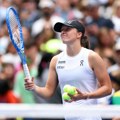 Švjontek ekspresno: Aleksandrova eliminisana za 64 minuta