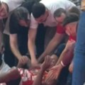 Jago se požrtvovano bacio u publiku, a onda su Arnautović, Radonjić i Leković potezom oduševili Delije