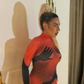 Ponela svetu vodu i poslala dušmanima jaku poruku: Jovana Jeremić napravila spektakularni performans