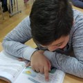 Počele isplate za sufinansiranje udžbenika za osnovce sa teritorije Leskovca