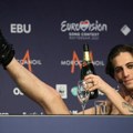 Našminkani muškarac na štiklama zaludeo je Srpkinje preko noći: Gde je danas najpoželjniji frajer Evrope koji se ponašanjem…