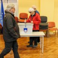 Većina građana na četiri referenduma u Sloveniji podržala predloge vlade