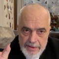 "Dron sa eksplozivom je trebalo da pogodi zgradu Vlade" Oglasio se Rama nakon protesta u Tirani: To nisu studenti! Rusija…