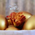 Jaja u zlatnoj boji privlače blagostanje i novac: Za farbanje vam je potrebna samo 1 sitnica iz kuhinje