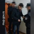 Policija u cik zore upadala u kuće i stanove; Objavljeni snimci hapšenja direktora i političara u Nišu VIDEO