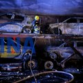 Šlep pun električnih “Pandi” zapalio se u tunelu u Crnoj Gori: Nadležne ekipe učinile sve da spreče veću tragediju (FOTO)…