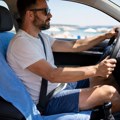 Stavljate peškir na sedište auta kada krenete sa plaže? U ovoj zemlji vam zbog toga preti paprena kazna - i to nije ono najgore…