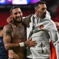 Rud Van Nistelroj zagrlio srpskog fudbalera na Marakani: Pamti ga još kao dete, igrao mu protiv oca