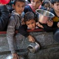 УН: Израелско ограничавање помоћи за Газу могао би бити ратни злочин