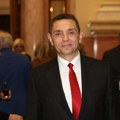 Vulin: Pre nego počne da govori o Vučiću, zamenik Državne Dume treba da zna da jedino Vučić u Evropi nije uveo sankcije…