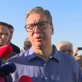 "Ovo povećava plate i penzije": Vučić obilazi radove na izgradnji Nacionalnog fudbalskog stadiona u Surčinu (video)