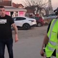 Krenuo na kolonu pred policajcem! Psovao, vređao, onda je čuo glas na toki-vokiju (video)