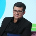 Zarasla trava, šiblje svuda Ovo je imanje Zorana Pejića Peje: Pevač počeo da ga sređuje, pa stao na pola! (foto)