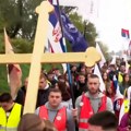 Protest podrške ocu Daliboru iz Lučana: Čačani izašli na ulice zbog predsednika opštine koji je napao sveštenika