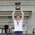 Jelena Bruks – finalni portret: Košarkaški put posut zvezdama