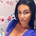Pevačica završila u bolnici, čeka se operacija! Hitna pomoć reagovala odmah, ona se oglasila: "Od ponoći do..."