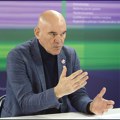 Ulazak stranih influensera na batajnički aerodrom je državna sramota i dokaz posrnuća vojske