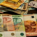 Srednji kurs evra u ponedeljak 117,49 dinara