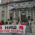 Nišlije "održavaju vatru" protesta "Srbija protiv nasilja" uz poruku "ovo je bitno za nas, a ne protiv njih"