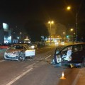 (Foto)udes u kragujevačkom naselju Stanovo: Direktan sudar dva automobila, jedno vozilo uništeno