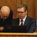 Vučević predloži, Šešelj se ne složi, Vučić odustane: Kako su naprednjaci odustali od blokade suda u Novom Sadu?