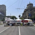 Drugi dan protesta „Pobunjenog univerziteta”: Profesori dežuraju u smenama, zahtevi ostaju nepromenjeni
