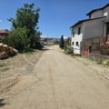 VAŠA PISMA, naše primedbe! Vojnegovčanje čistili rezervoar, ali se boje da jave, da se vlast ne naljuti! Gasovod prošao…