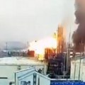 (Video) Pogođeno putinovo "srce" za preradu gasa! Panika u Rusiji, odjeknule snažne eksplozije, šteta je kritična: "Dnevno…