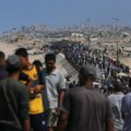 Hiljade Palestinaca krenule ka severu Pojasa Gaze, izraelska vojska upozorav na opasna mesta