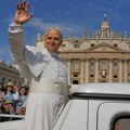 У ватиканским ризницама чува се Пророчанство старо миленијум Ово је последњи папа, смак света ће бити за две године?