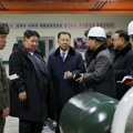 Severna Koreja jača odbranu, Kim Džong Un posetio preduzeća vojne industrije: "Nastavljamo da razvijamo rakete"