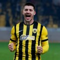 Jović nastavlja da "rešeta"! Luka zaokružio na 20! AEK silan u derbiju!