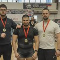 Zrenjaninci dominirali u powerliftingu u Bačkoj Palanci: četiri zlata i više oborenih vojvođanskih rekorda Zrenjaninci u…