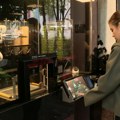 Robot sprema kafu: Neobični barista u kafiću u Begradu