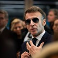Makron spustio loptu: Zainteresovani smo za dijalog sa Rusijom