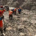 U Kini, na granici sa Nepalom, u klizištu poginulo 16 osoba, 546 nestalo