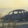 (Foto, video) Izgoreo automobil kod Inđije: Drama na auto-putu, stvaraju se zastoji