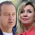 "Ivice, kad si uspeo da mi uzmeš meru?" Dačić objavio fotografiju Zaharove u srpskom jeleku koji joj je poklonio, otkrio…