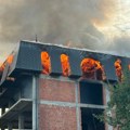 U porodičnoj kući u Novom Pazaru danas oko 16 časova izbio je strašan požar koji je srećom lokalizovan.