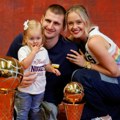 Najlepša vila u Šeri Hilu: Ovde živi Nikola Jokić sa porodicom, sve je kao na filmu (video)