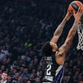 Zvezda bolja u drugom poluvremenu, Partizan konstantniji
