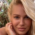 Kosa preko lica, go stomak i savršena linija! Nataša Bekvalac pokazala telo iz svih uglova (foto)