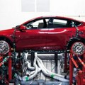 Radnik Tesle tvrdi da ga je robot udario u fabrici, tuži kompaniju za 51 milion dolara