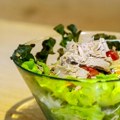 Idealna za druženje! Kikiriki salata za koju svi traže recept Lagana, kremasta i gotova za 10 minuta