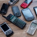 Prekopajte fioke Stari mobilni telefoni vrede pravo bogatstvo – neki modeli koje možda baš vi imate prodaju se i za hiljade…