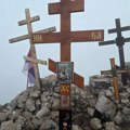 Мистерија четири крста! Да ли је ово знак? Нешто се дешава на Ртњу након што је исечен свети симбол