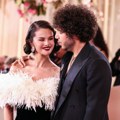 Selena Gomez pozvana da se hitno razvede: "Ovo što radi Beni je odvratno, ostavi ga"