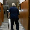 Ambulanta u Kosovskoj Kamenici nastavila s radom: Pacijenti stigli po terapiju (video)