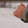 Stalno su vam hladne šake i stopala? Možda bi trebalo da uradite ove analize